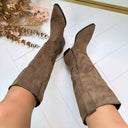 CASUAL SUEDINE LAARS Y2366