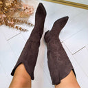 FLAMING SUEDE LAARS 7687A