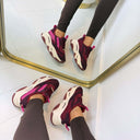 STEVE MADDEN POSSESSION-E SNEAKER 0033 - CHERRY LACQ SUEDE