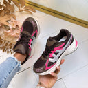 SPORTLICHER SNEAKER 8-262 - BRAUN