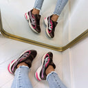 SPORTLICHER SNEAKER 8-262 - BRAUN