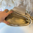 VALENTINO BAGS CASSANDRA SCHULTERTASCHE VBS9TF13 - ECRU