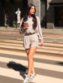 UNIQUE THE LABEL GIGI SHORT - LIGHT GREY