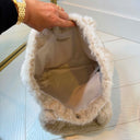 GUESS ILDE FAUX FUR BAG W6BZ14W4361 - G1I6 BEIGE
