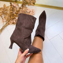 NAYLA HAK LAARSJE DES8585 - BROWN/SUE