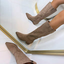 CASUAL SUEDINE LAARS Y2366