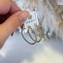 DETAIL HOOPS EARRING EH392 - GOLD