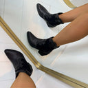 STUDDIE COWBOY BOOTIE DES8001
